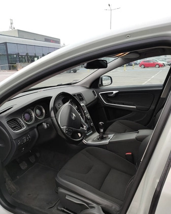 Volvo V60 cena 25500 przebieg: 315000, rok produkcji 2012 z Warszawa małe 29